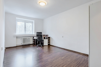 Pokoj - Pronájem bytu 2+1 v osobním vlastnictví 58 m², Praha 10 - Vršovice