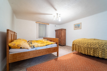 Prodej domu 76 m², Chleby