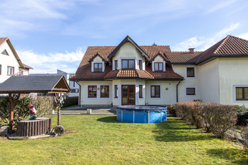 Prodej domu 302 m², Ratiboř