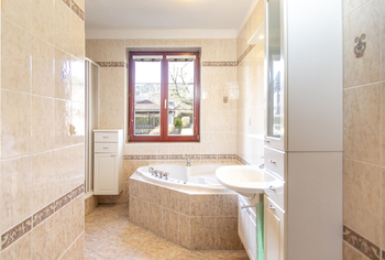 Prodej domu 302 m², Ratiboř