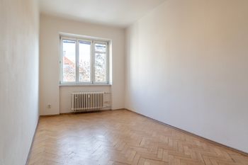 Velký pokoj  - Pronájem bytu 2+1 v osobním vlastnictví 63 m², Praha 3 - Vinohrady