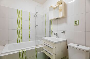 Pronájem bytu - pokoje v osobním vlastnictví 16 m², Praha 5 - Velká Chuchle