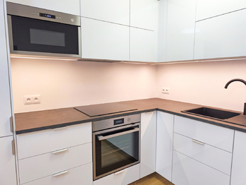 Pronájem bytu 2+kk v osobním vlastnictví 60 m², Praha 8 - Libeň