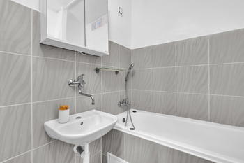 Prodej bytu 3+1 v osobním vlastnictví 66 m², Hradec Králové