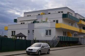 Pronájem bytu 1+kk v osobním vlastnictví 31 m², Praha 9 - Letňany