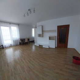 Pronájem bytu 1+kk v osobním vlastnictví 64 m², Praha 9 - Vinoř