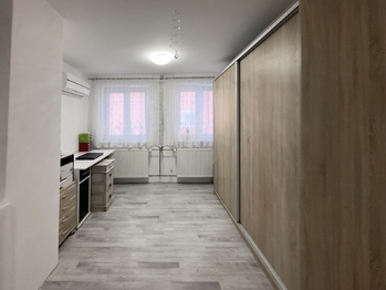 Prodej domu 229 m², Drmoul