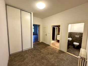 Pronájem bytu 2+1 v osobním vlastnictví 86 m², Praha 3 - Žižkov