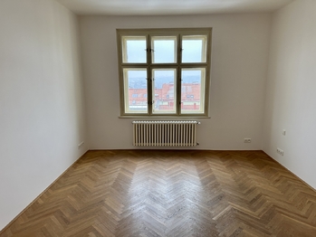 Pronájem bytu 2+1 v osobním vlastnictví 86 m², Praha 3 - Žižkov
