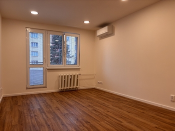 Pronájem bytu 2+1 v osobním vlastnictví 53 m², Praha 6 - Vokovice