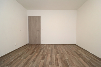 2. pokoj s balkonem - Pronájem bytu 3+kk v osobním vlastnictví 74 m², Praha 9 - Vysočany