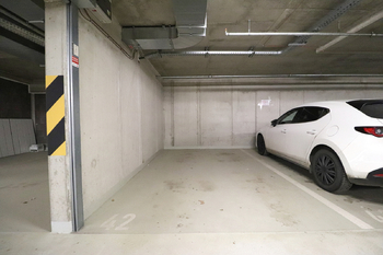 Garážové stání - Pronájem bytu 3+kk v osobním vlastnictví 74 m², Praha 9 - Vysočany