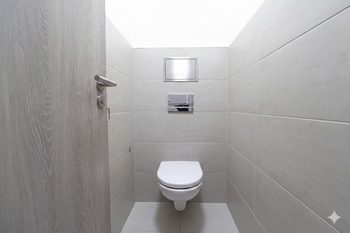 WC - Pronájem bytu 3+kk v osobním vlastnictví 74 m², Praha 9 - Vysočany