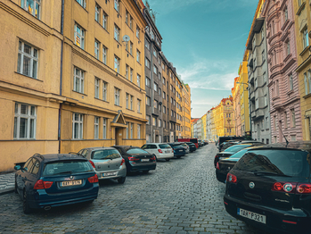 Na Výtoni - Pronájem bytu 1+kk v osobním vlastnictví 26 m², Praha 2 - Nové Město