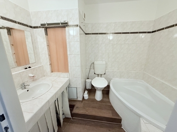 Pronájem bytu 3+1 v osobním vlastnictví 96 m², Praha 9 - Černý Most