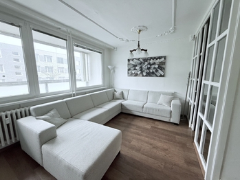 Pronájem bytu 3+1 v osobním vlastnictví 96 m², Praha 9 - Černý Most