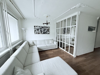 Pronájem bytu 3+1 v osobním vlastnictví 96 m², Praha 9 - Černý Most