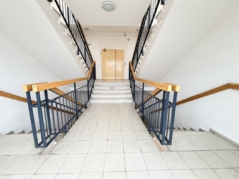 Prodej kancelářských prostor 54 m², Vsetín