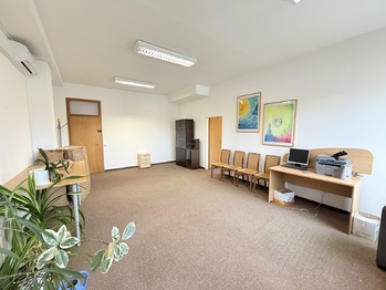 Pronájem kancelářských prostor 54 m², Vsetín