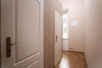 Pronájem obchodních prostor 31 m², Karlovy Vary