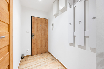 Pronájem bytu 2+1 v osobním vlastnictví 55 m², Praha 8 - Kobylisy