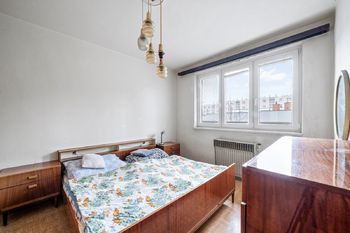 Ložnice - Prodej bytu 3+1 v osobním vlastnictví 77 m², Chrudim