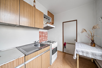 Kuchyně - Prodej bytu 3+1 v osobním vlastnictví 77 m², Chrudim