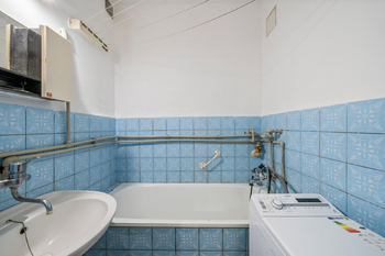 Koupelna - Prodej bytu 3+1 v osobním vlastnictví 77 m², Chrudim