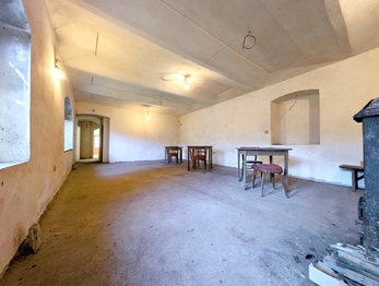sál ... - Prodej domu 430 m², Česká Bělá
