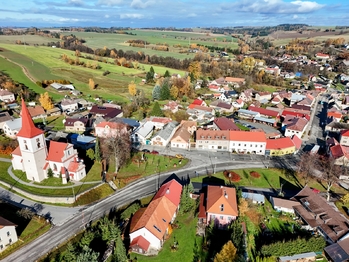 na návsi ... - Prodej domu 430 m², Česká Bělá