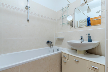 Prodej bytu 2+kk v osobním vlastnictví 62 m², Praha 10 - Štěrboholy