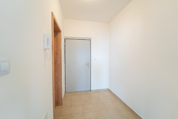 Pronájem bytu 1+kk v osobním vlastnictví 33 m², Beroun