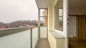 Lodžie - Pronájem bytu 2+1 v osobním vlastnictví 60 m², Trutnov