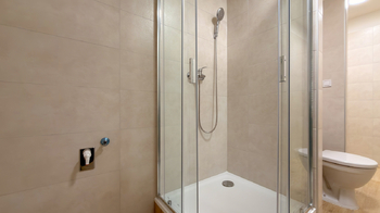 Koupelna - Pronájem bytu 2+1 v osobním vlastnictví 60 m², Trutnov