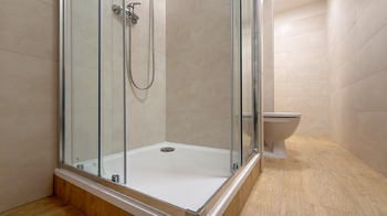 Koupelna - Pronájem bytu 2+1 v osobním vlastnictví 60 m², Trutnov