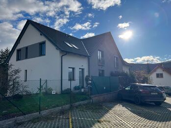 Pronájem bytu 3+kk v osobním vlastnictví 70 m², Hýskov