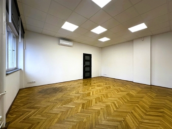 Pronájem kancelářských prostor 66 m², Plzeň