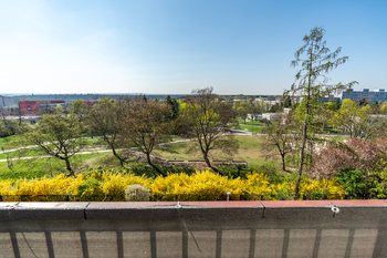 Výhled z Lodžie - Prodej bytu 3+1 v osobním vlastnictví 62 m², Praha 4 - Háje