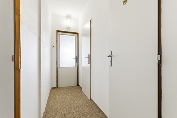 Chodba - Prodej bytu 3+1 v osobním vlastnictví 62 m², Praha 4 - Háje