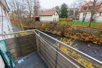 Prodej výrobních prostor 2017 m², Karlovy Vary