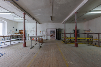 Prodej výrobních prostor 2017 m², Karlovy Vary