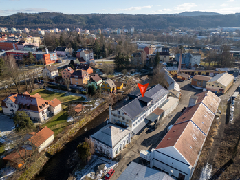 Prodej výrobních prostor 2017 m², Karlovy Vary