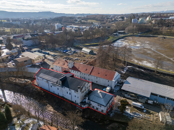 Prodej výrobních prostor 2017 m², Karlovy Vary