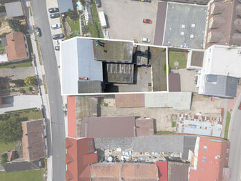 Prodej výrobních prostor 1161 m², Nechanice