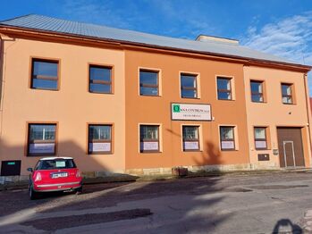Prodej výrobních prostor 1161 m², Nechanice