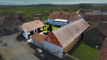 Prodej domu 280 m², Chrást