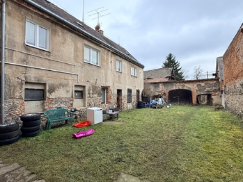 Prodej nájemního domu 397 m², Chabařovice
