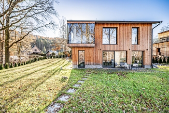 Prodej domu 295 m², Nalžovice