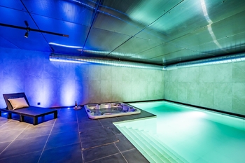 Prodej domu 295 m², Nalžovice