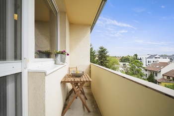 lodžie u kuchyně foto 1 - Prodej bytu 2+1 v osobním vlastnictví 60 m², Brno